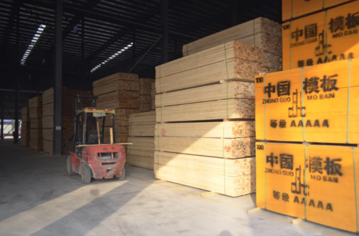引领中部建材模板行业稳步发展，郑州华丰·荣俊模板中心正式落户华丰家居建材城！