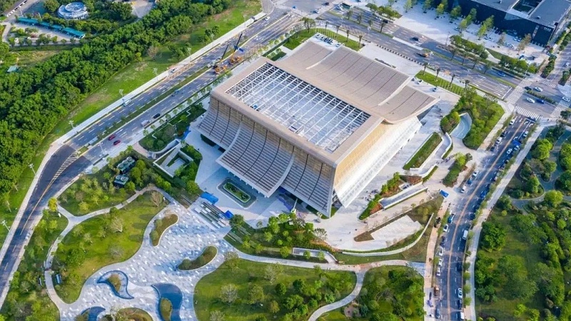 新型“举国体制”下重大工程全过程咨询管理实践与创新<br><strong>——以前海国际会议中心项目为例</strong>