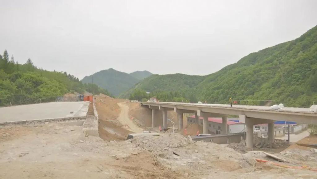 吉林各地抢抓项目工期 为经济发展赋能