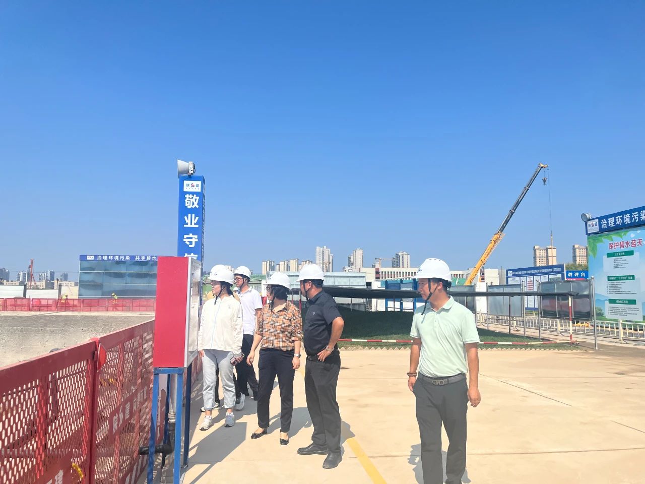 华睿诚项目管理公司开展“送清凉”慰问活动，关爱一线监理人员